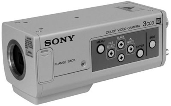 Sony DXC-390